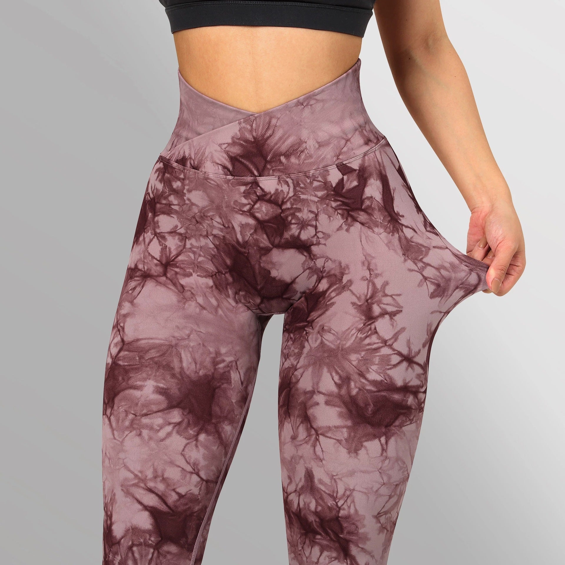High-waist tie-dye seamless leggings in mauve with darker purple abstract pattern