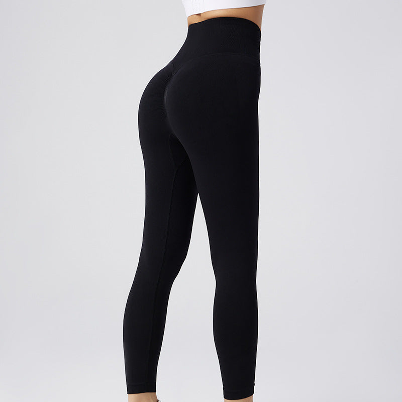 Women’s seamless high waist leggings in black, full-length with snug fit