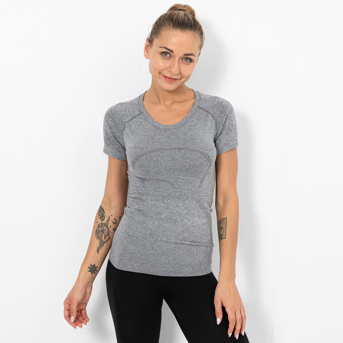 Women’s seamless quick-dry yoga vest, slim fit, grey heather short-sleeve crewneck