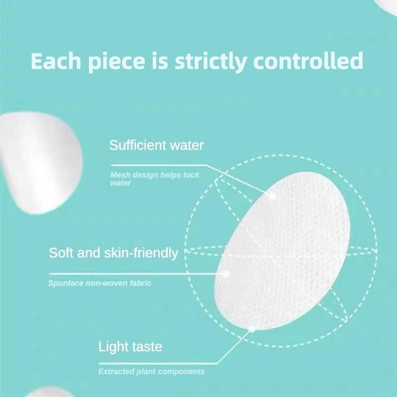 Pet eye wipe pad shown as soft, non-woven circle in a teal infographic graphic