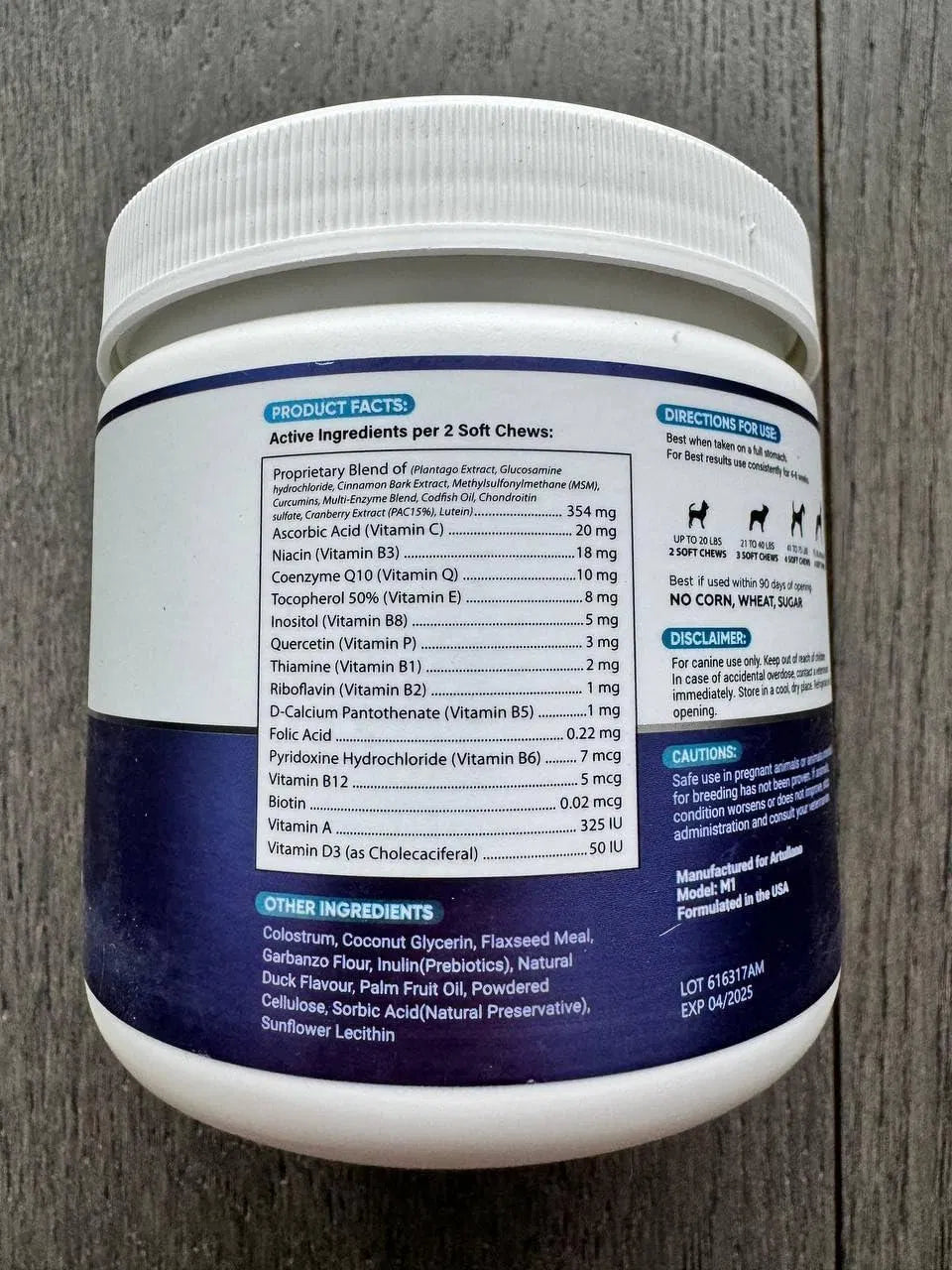 Back label of dog multivitamin 20-in-1 soft chews jar with supplement facts and directions