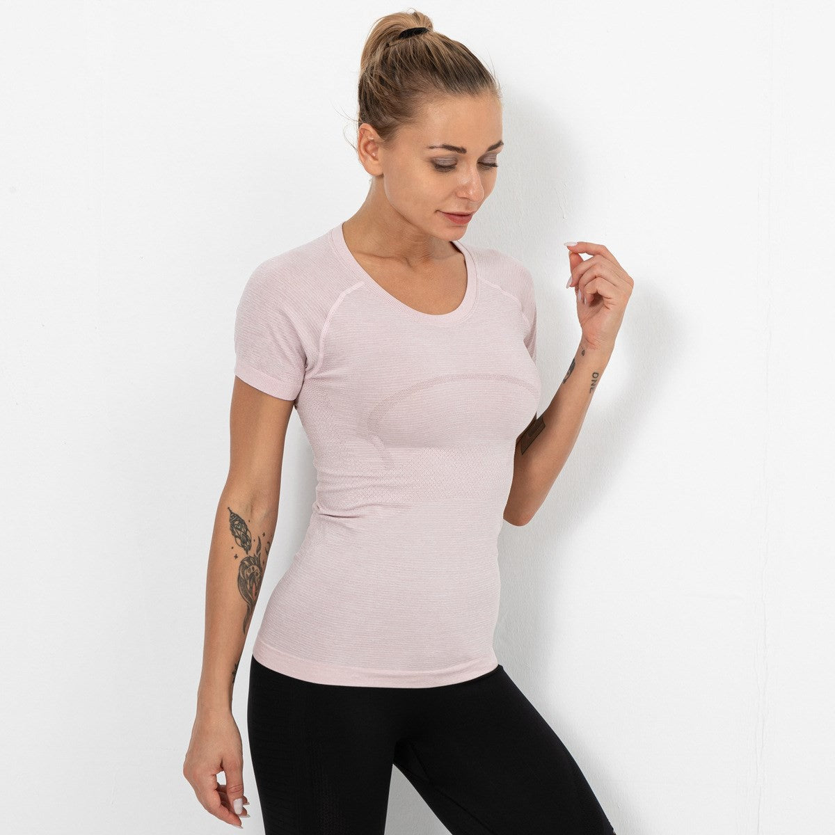 Women’s seamless quick-dry yoga vest, slim fit, pink heather short-sleeve crewneck